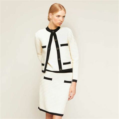 giacca e gonna stile chanel|Tailleur in stile Chanel: 8 modelli economici per farti sognare.